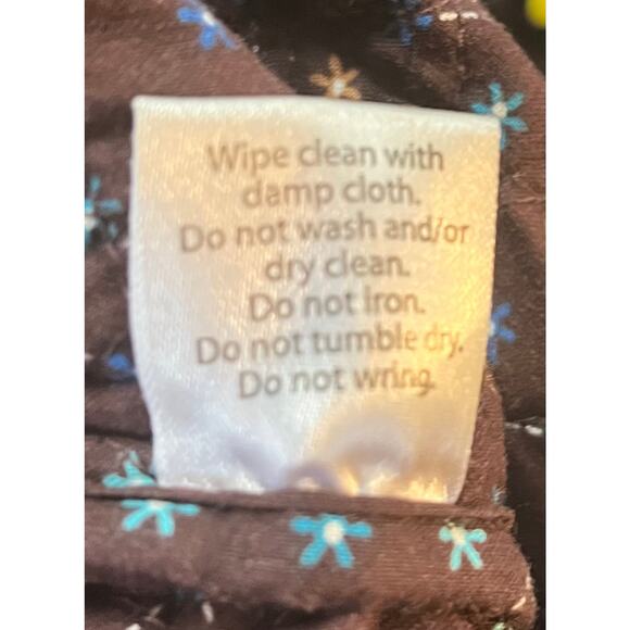 Floral Large Tote Bag in Brown , Blues, White, and Tan. 17” x 14” x 5.5” - Picture 6 of 9